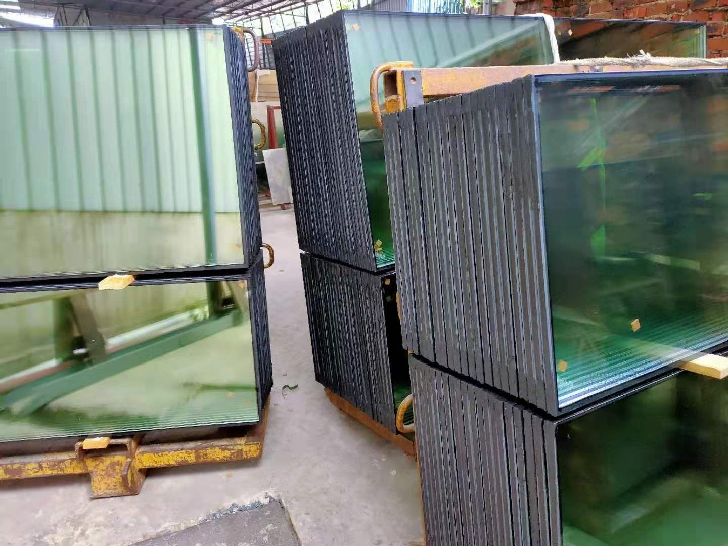 七台河钢化玻璃