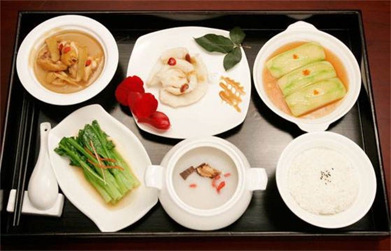 句容月子餐