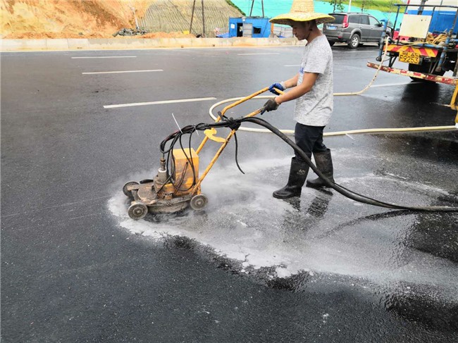 南宁水除标线