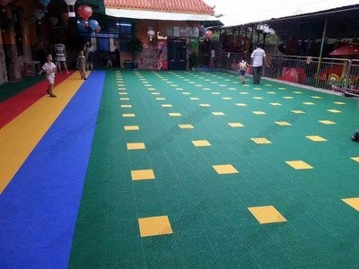 玉林柳州悬浮拼装地板销售与安装