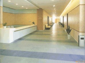 香格里拉医院PVC同质透心地板厂家