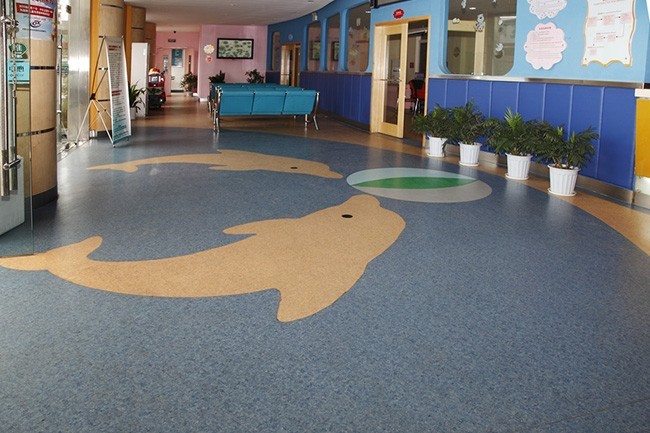 诸暨学校塑胶地板施工