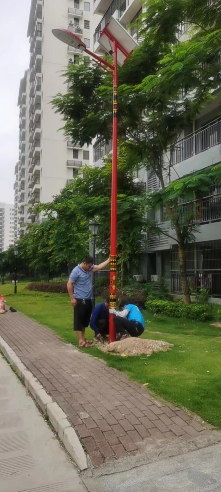 百色民族特色太陽能路燈--深圳小鎮(zhèn)1