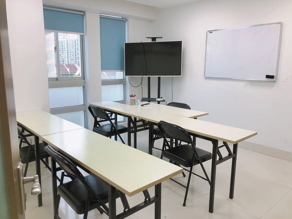 韩成教育教室环境