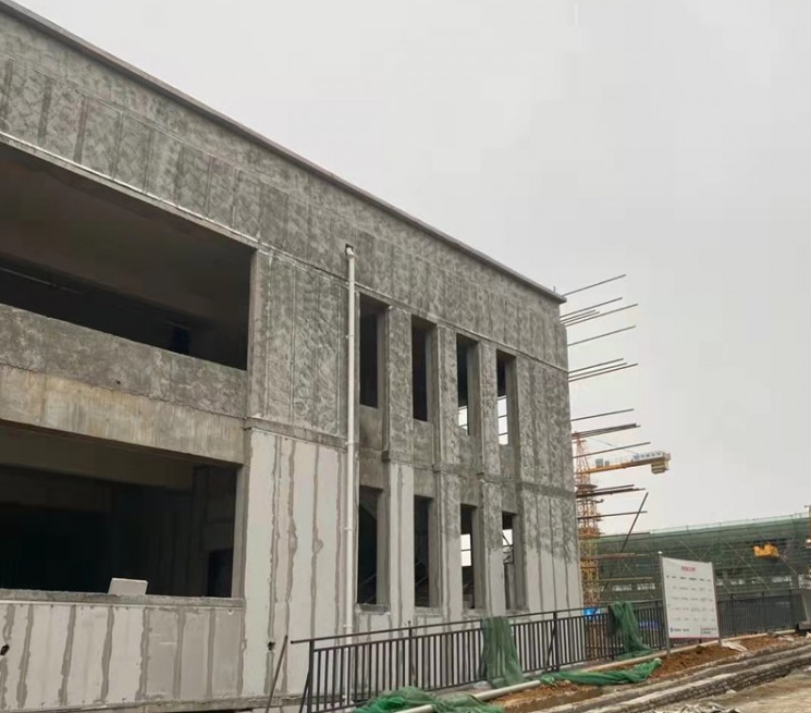 ALC外墻板豎向安裝