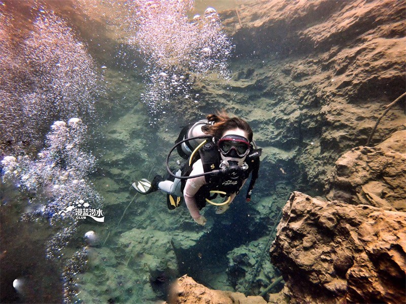 进阶开放水域潜水员 Advanced Open Water Diver