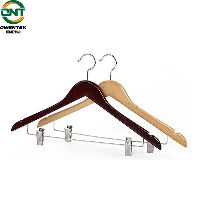 Cheap Wooden Coat Hanger Natural Wooden Clothes Hanger With Clips