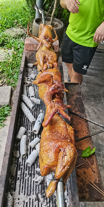 餐饮