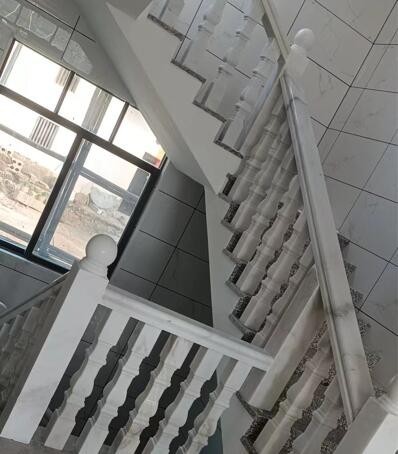 白栏杆安装效果