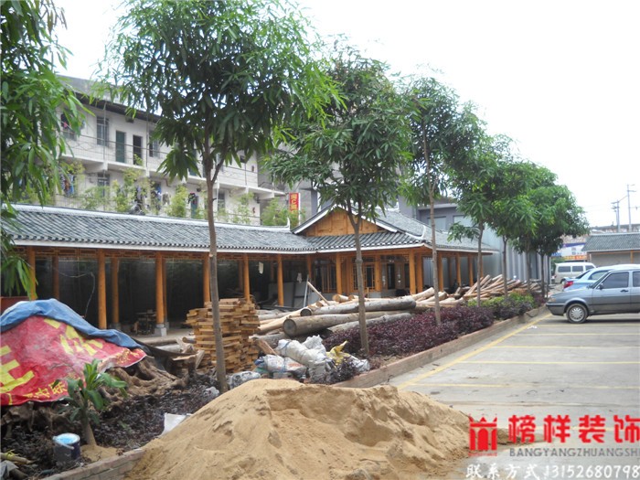 自贡木结构休息长廊