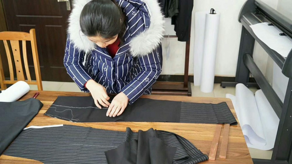 个人量身定制_客户案例_南宁职来职往服装有限公司