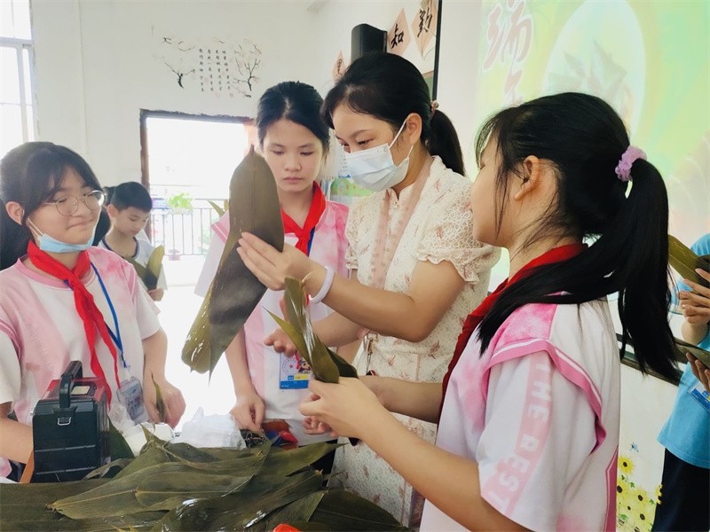 学校成立十周年校庆