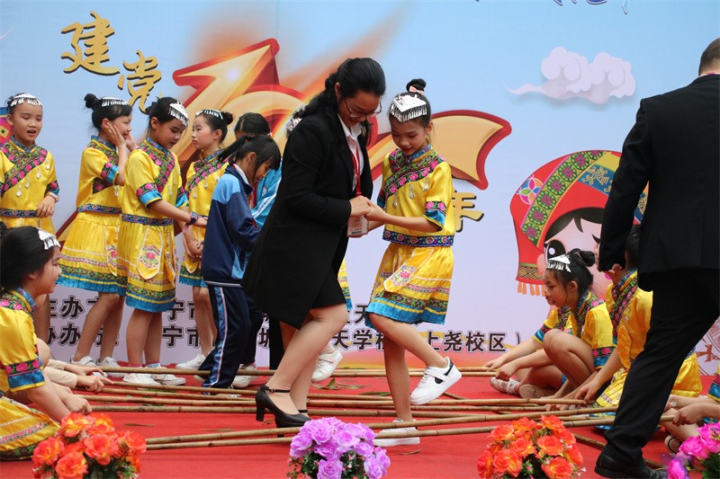 学校成立十周年校庆