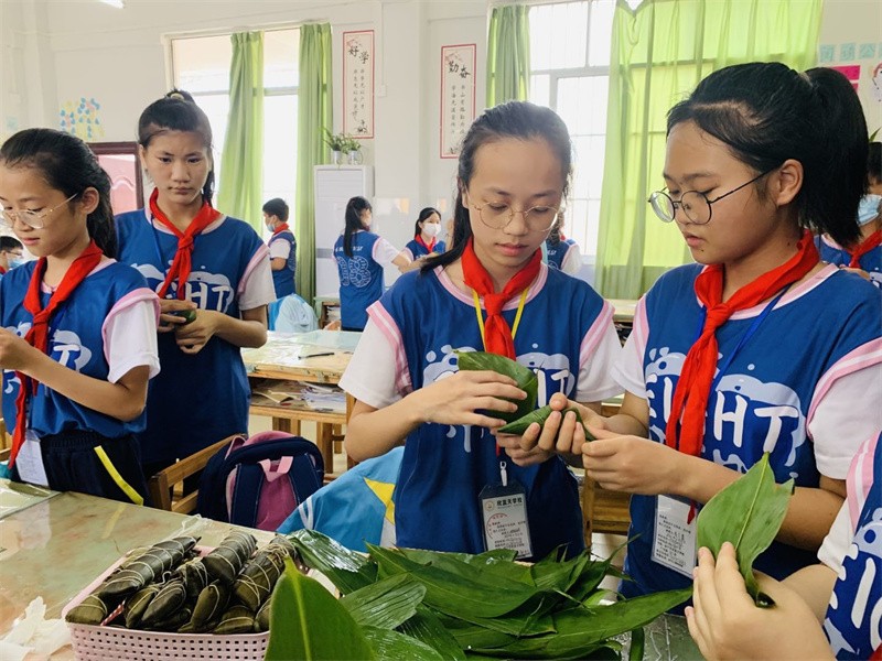 学校成立十周年校庆